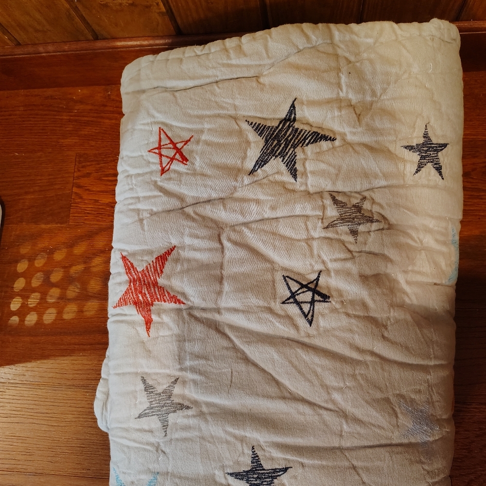 Pottery Barn kids twin size Camden star quilt
